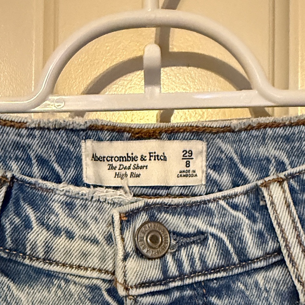 A&F High Rise Dad Short - Picture 2 of 4